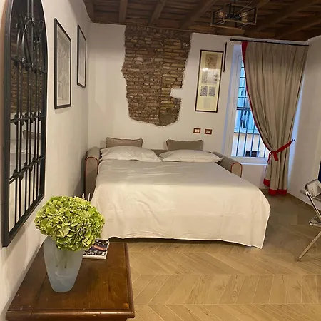 Pantheon Costaguti *